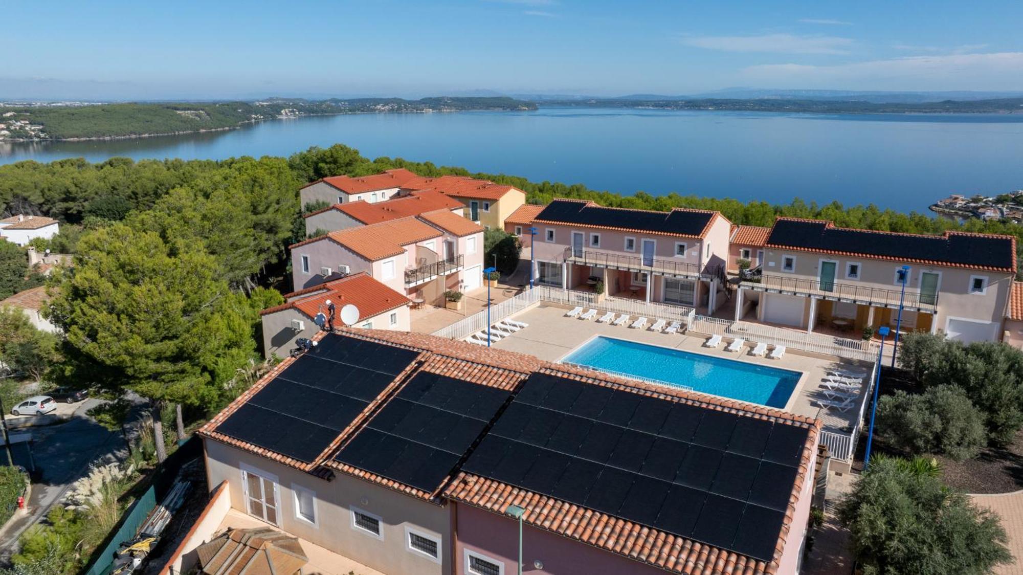 Residence Vacances & Appart'Hotel La Provence Saint-Mitre-les-Remparts Exterior photo