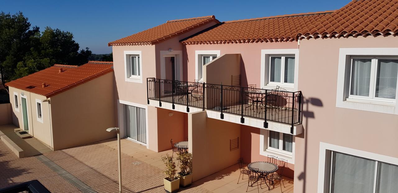 Residence Vacances & Appart'Hotel La Provence Saint-Mitre-les-Remparts Exterior photo
